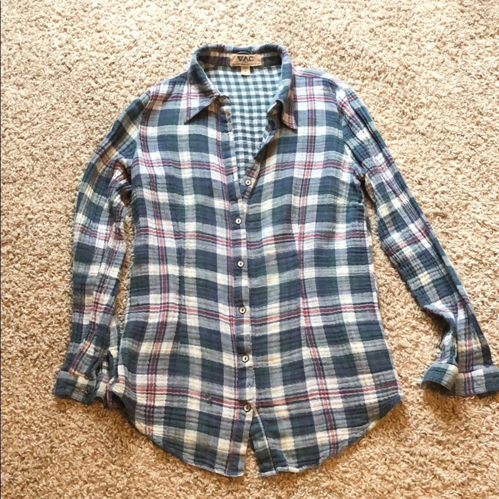 Blue plaid collared shirt